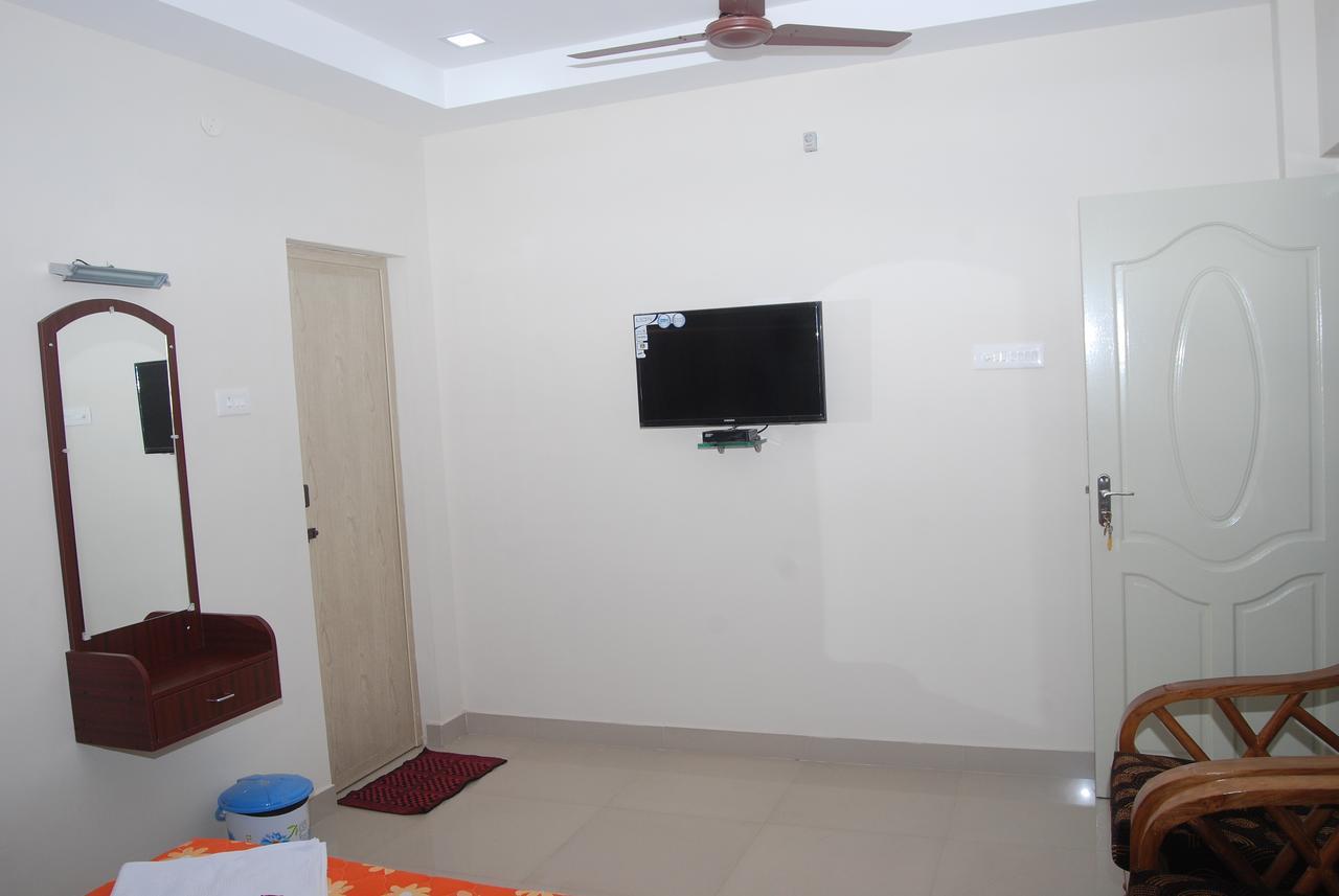 Chakraa Residency Hotel Ramanathapuram Exterior photo